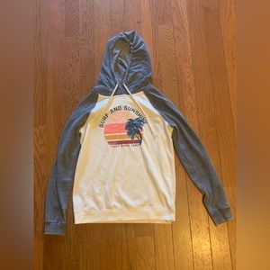 Women’s Roxy sweatshirt size small